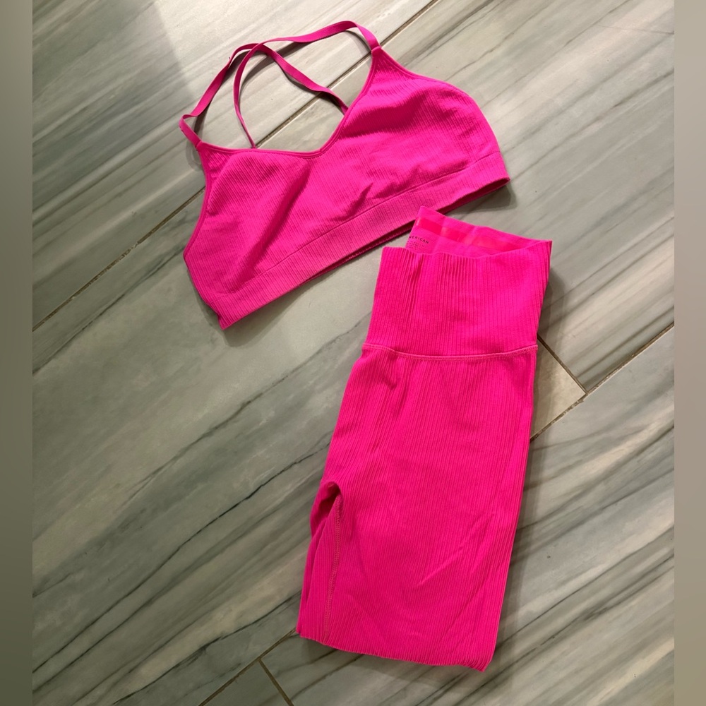 Good American Pink Sports Bra and Leggings Set